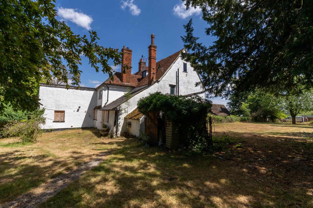 Property photo 2 of 18