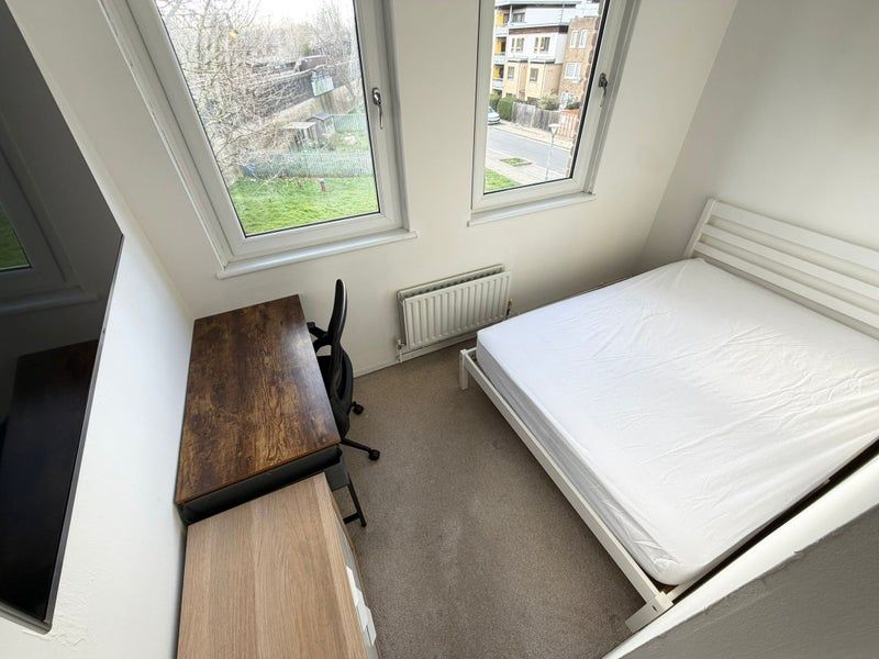 Property photo 1 of 4