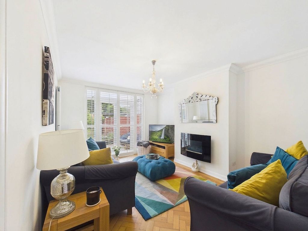Property photo 3 of 14