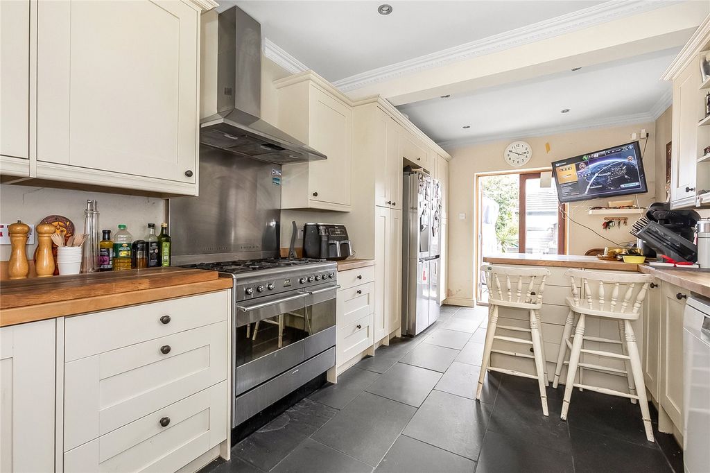 Property photo 3 of 11 Picture No. 06