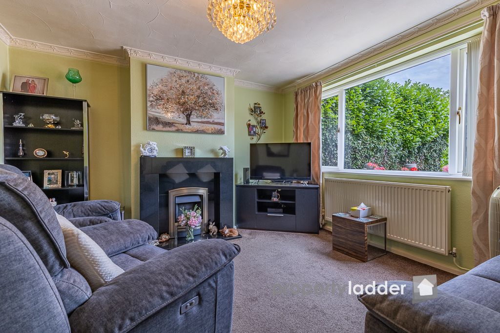 Property photo 3 of 26 12 Moorland Close_-14