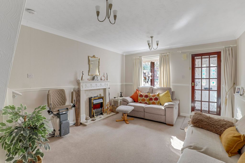 Property photo 2 of 13