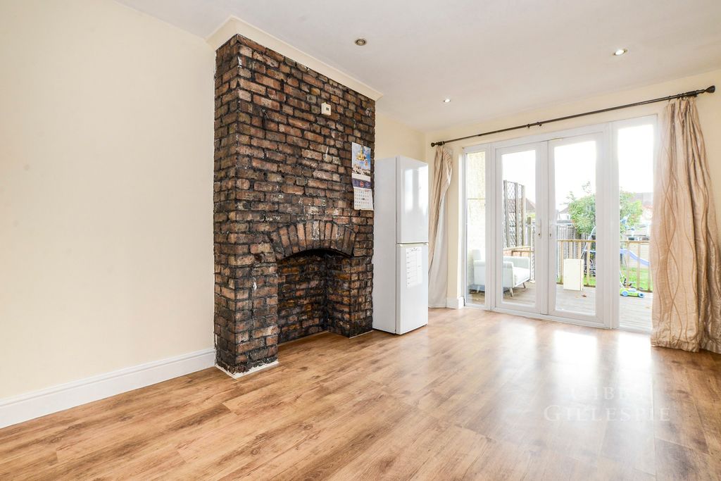 Property photo 3 of 17 Pbox-Img.Jpg
