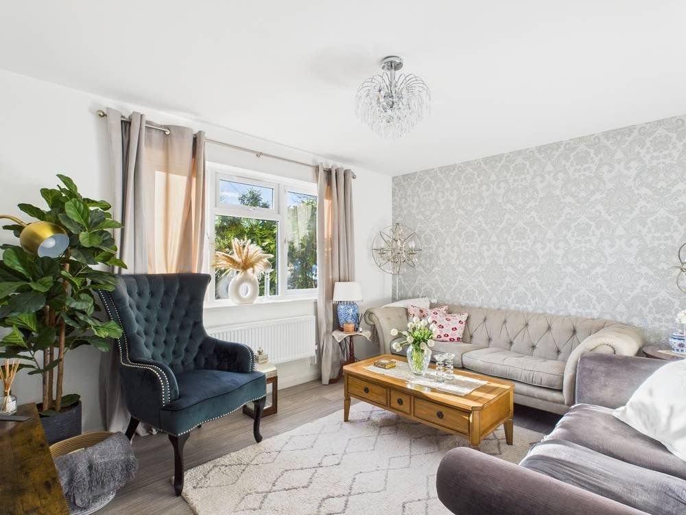 Property photo 2 of 16 Picture No. 02