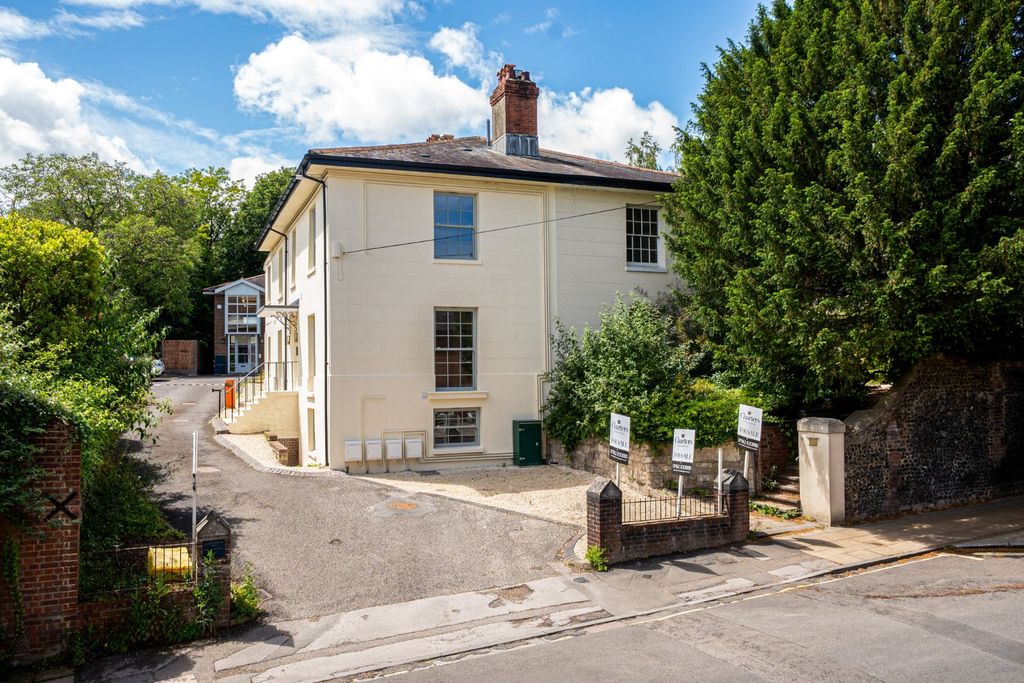 Property photo 1 of 11 Picture No. 32