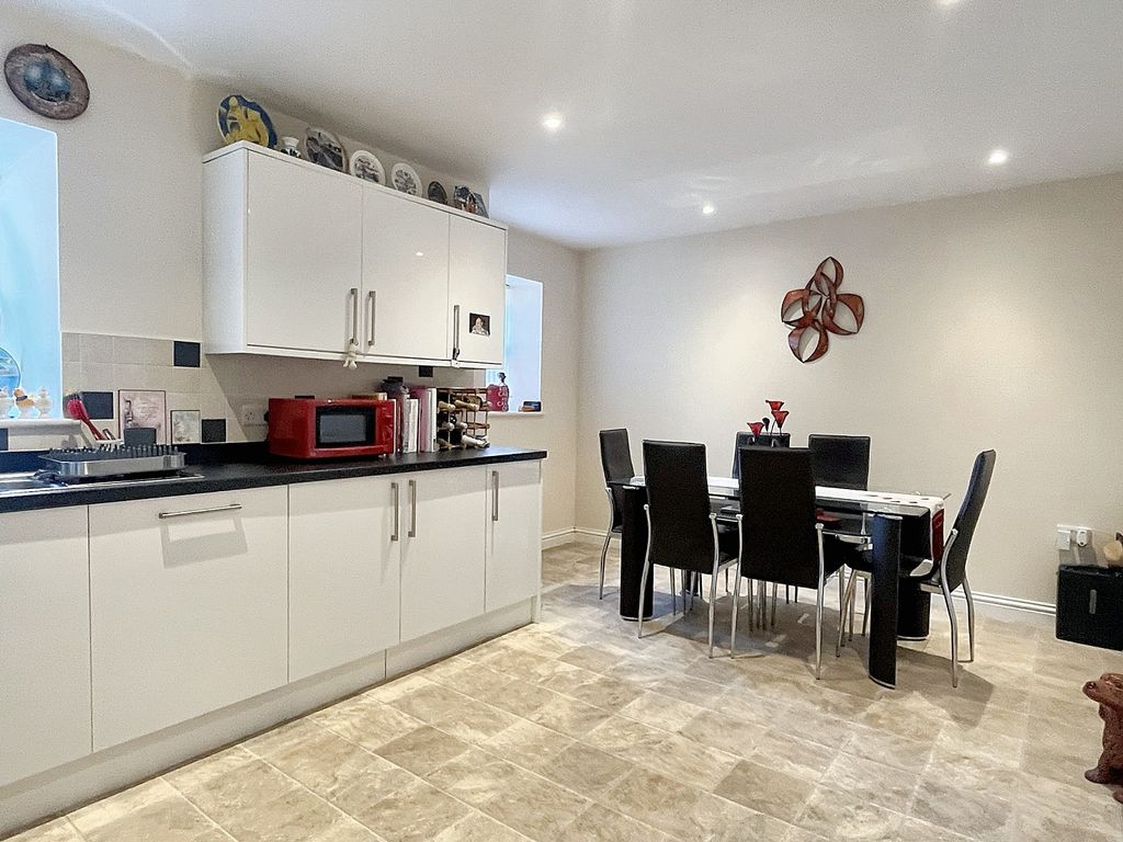 Property photo 3 of 14 Not Specified