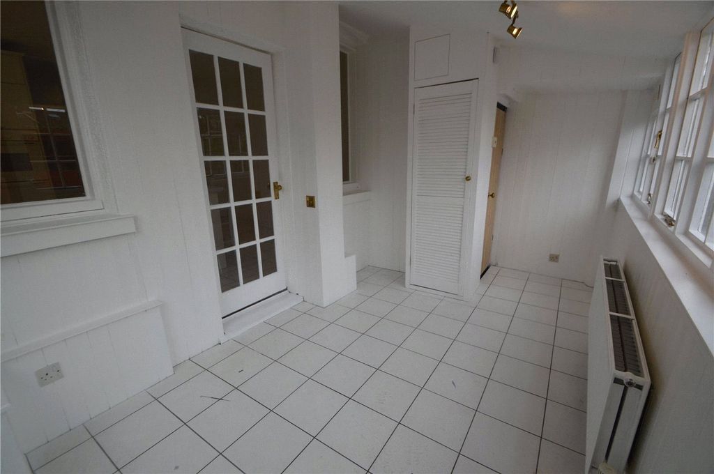 Property photo 3 of 7 Picture No. 04