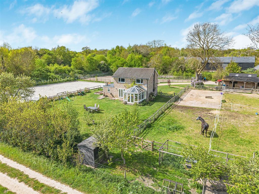 Property photo 1 of 31 16_78996.Jpg