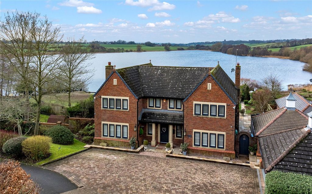 Property photo 1 of 32 Front