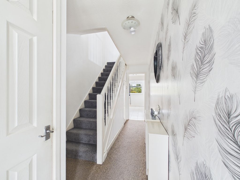 Property photo 3 of 12 Hallway