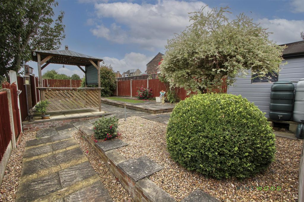 Property photo 2 of 18 Rear Garden