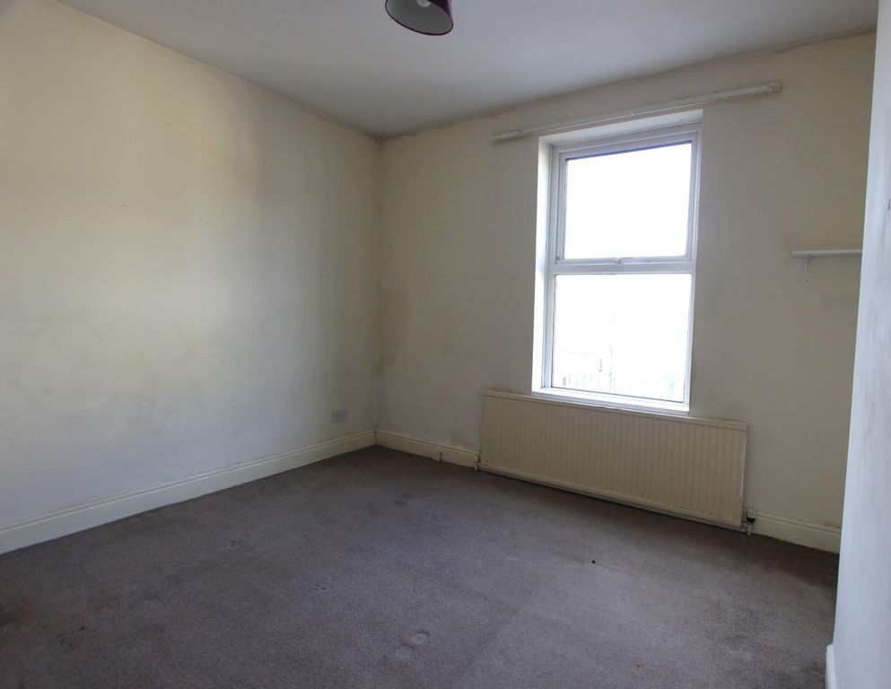 Property photo 2 of 12 5 . Bedroom 1 .Jpg
