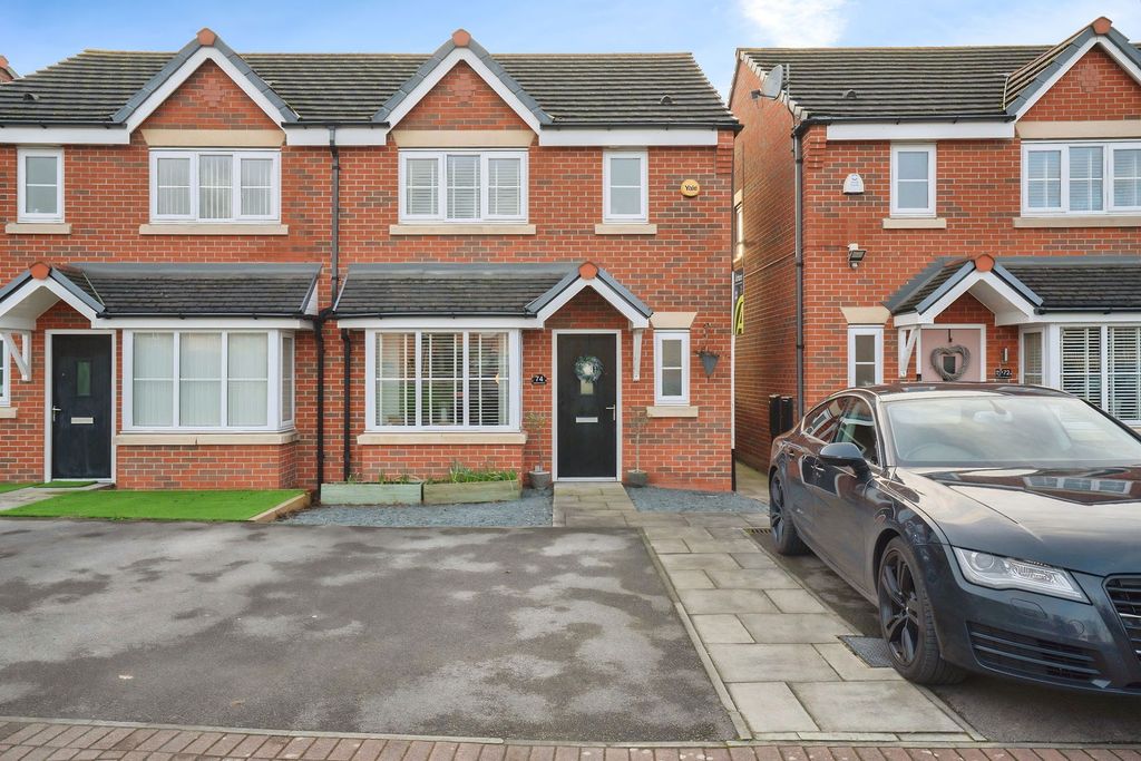 Property photo 2 of 24