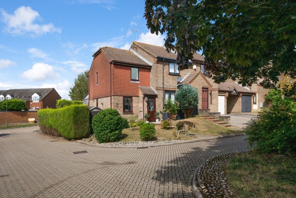 Property photo 1 of 17 Parthia Close,  (14).Jpg