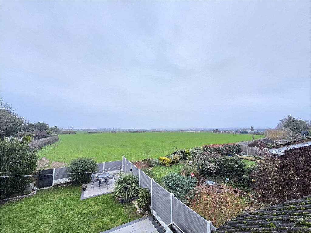 Property photo 3 of 20 Picture No. 16