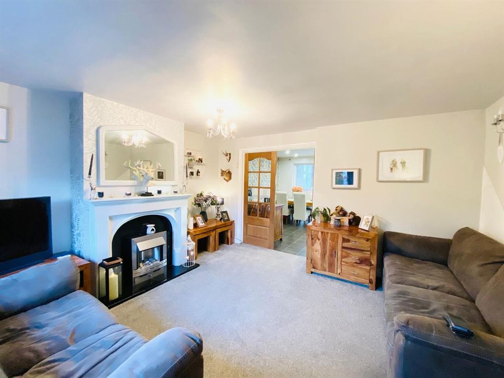 Property photo 3 of 19 Pm.Jpeg