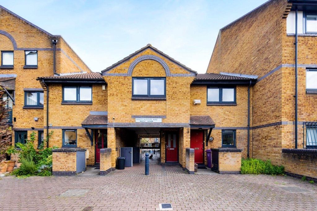 Property photo 1 of 12 External