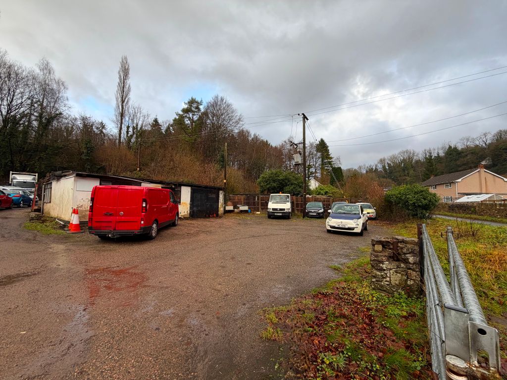 Property photo 1 of 6