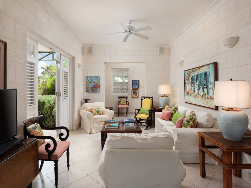 Property photo 2 of 16 Open Plan Living Area