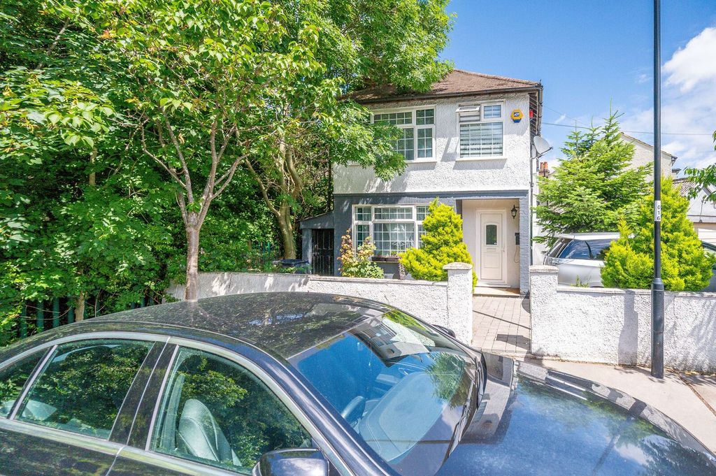 Property photo 1 of 15