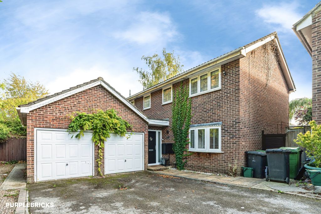 Property photo 2 of 40