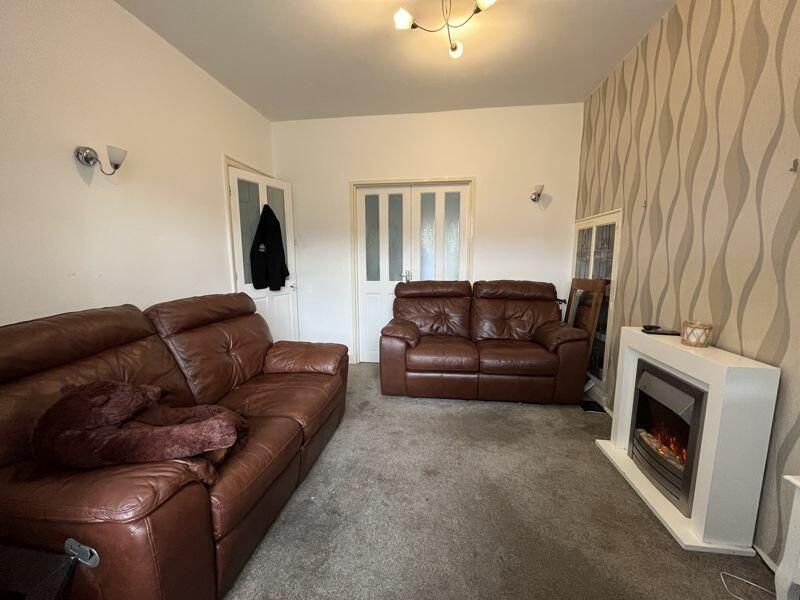 Property photo 3 of 10 Living Room
