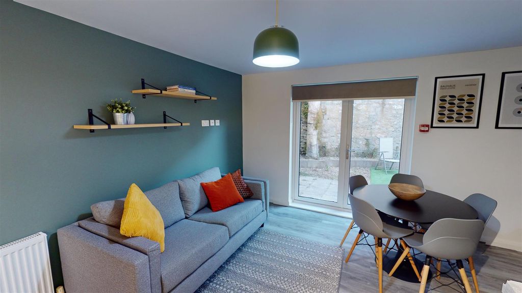 Property photo 1 of 13 9-Piccadilly-Place-Living-Kitchen-Dining.Jpg