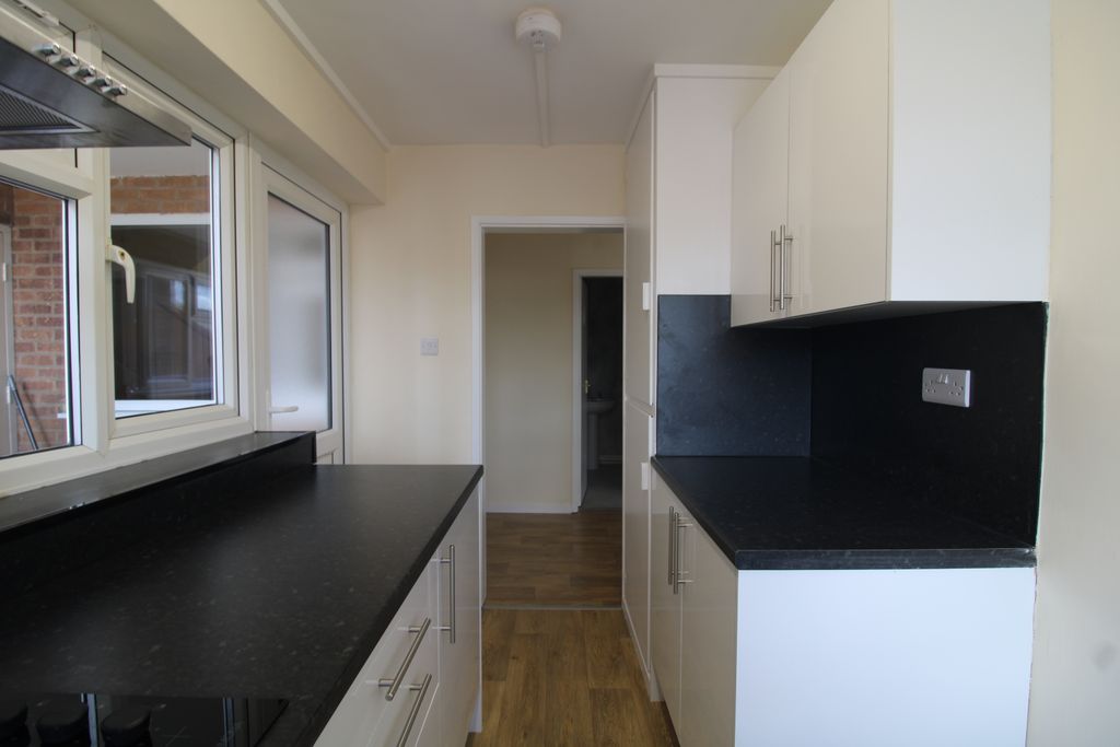 Property photo 3 of 9 Img_4886