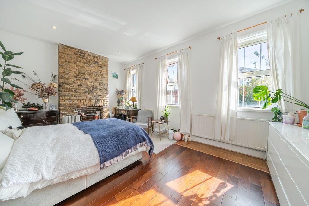 Property photo 1 of 23 1526521-18-1A0d34...