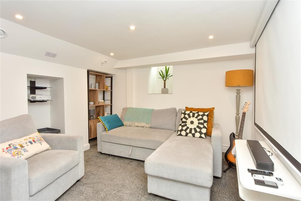 Property photo 1 of 11 Cellar Room