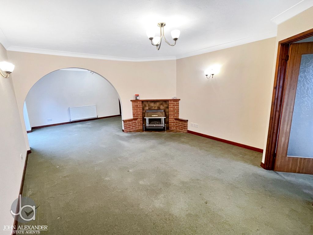 Property photo 2 of 13 20251111_150642443_0.5