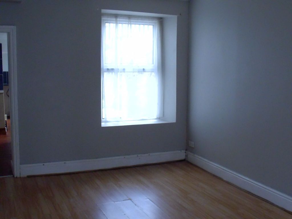 Property photo 2 of 9 Photograph 2