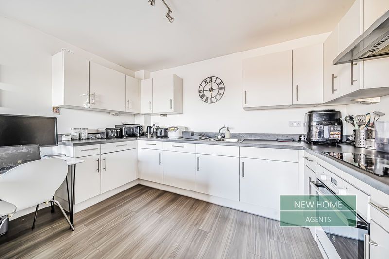 Property photo 3 of 14 Photo 9