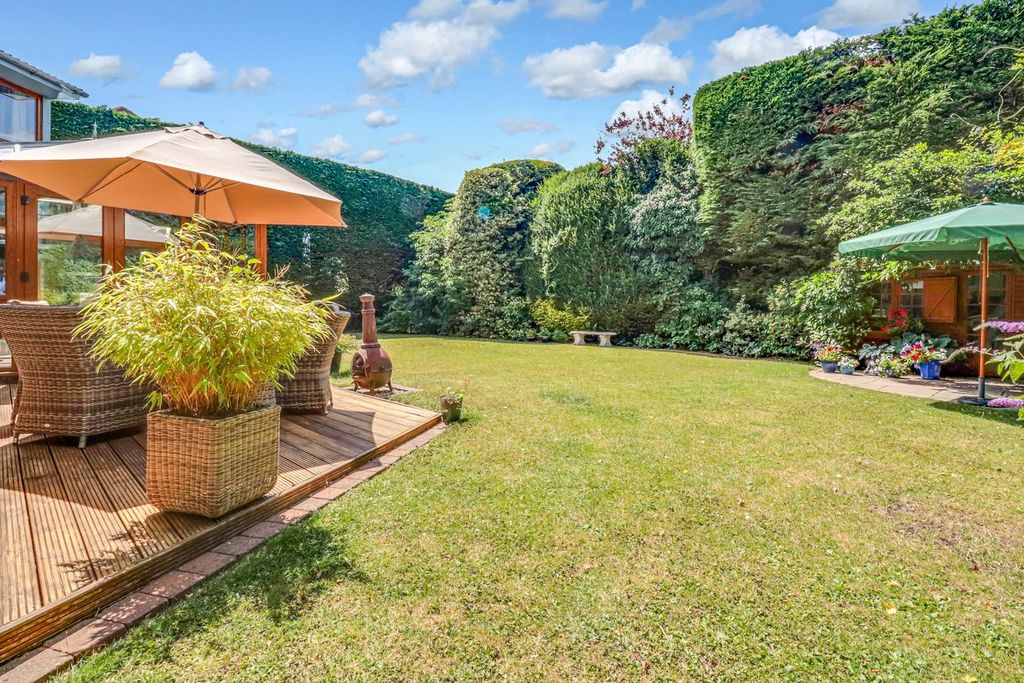 Property photo 3 of 31