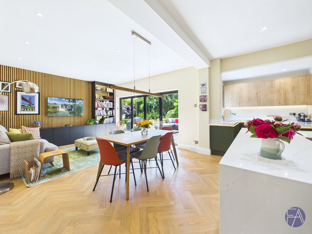 Property photo 3 of 34 5216216