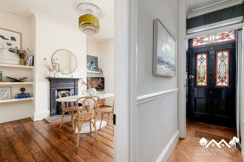 Property photo 1 of 58