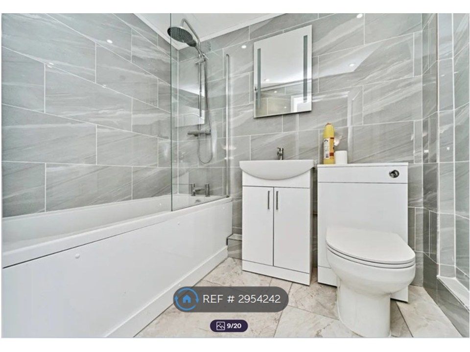 Property photo 1 of 3 Bathroom