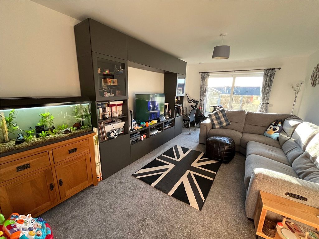 Property photo 2 of 18 2 - Picture No. 18