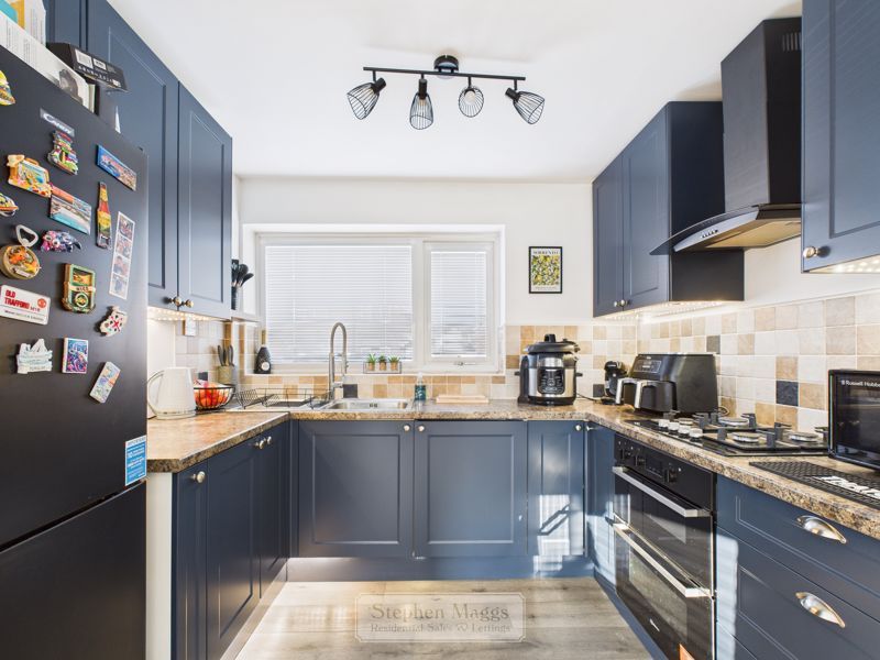 Property photo 3 of 10 Photo 4