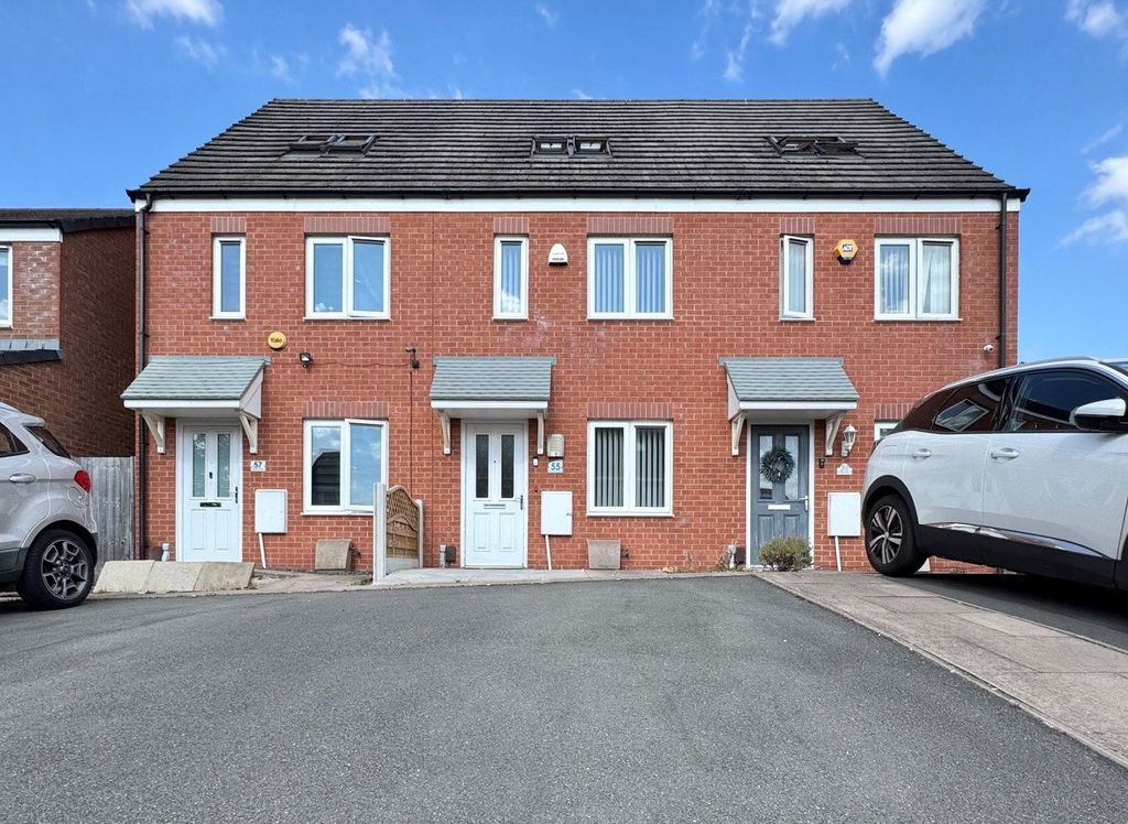 Property photo 1 of 15 Frontage