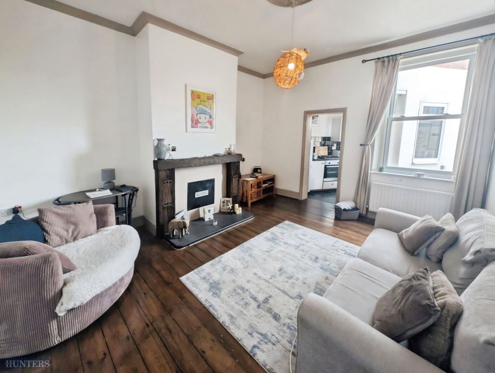 Property photo 3 of 7 Pbox-Img.Jpeg