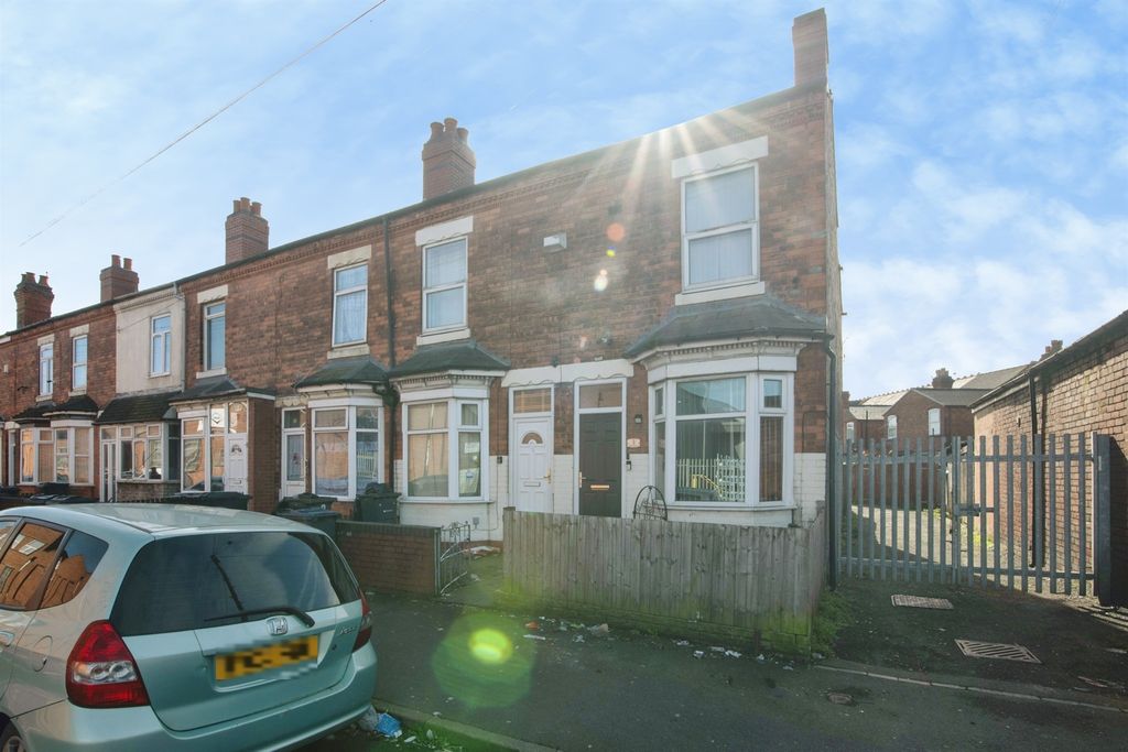 Property photo 1 of 17