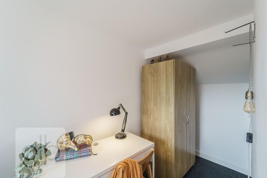 Property photo 3 of 9 5.Png