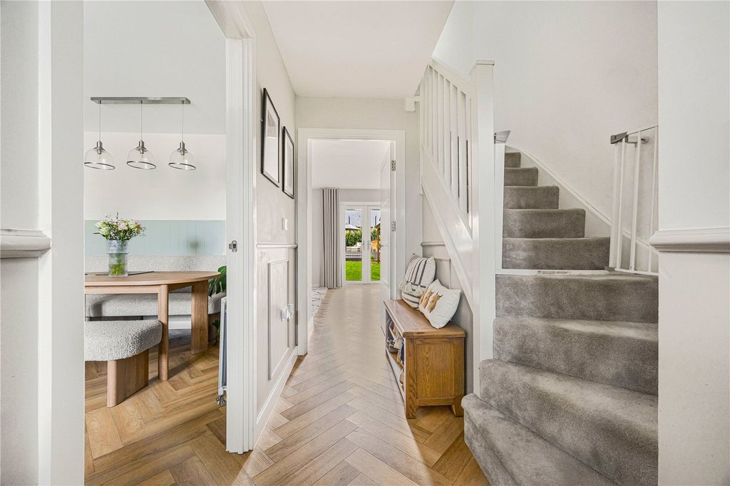 Property photo 2 of 20 Picture No. 14