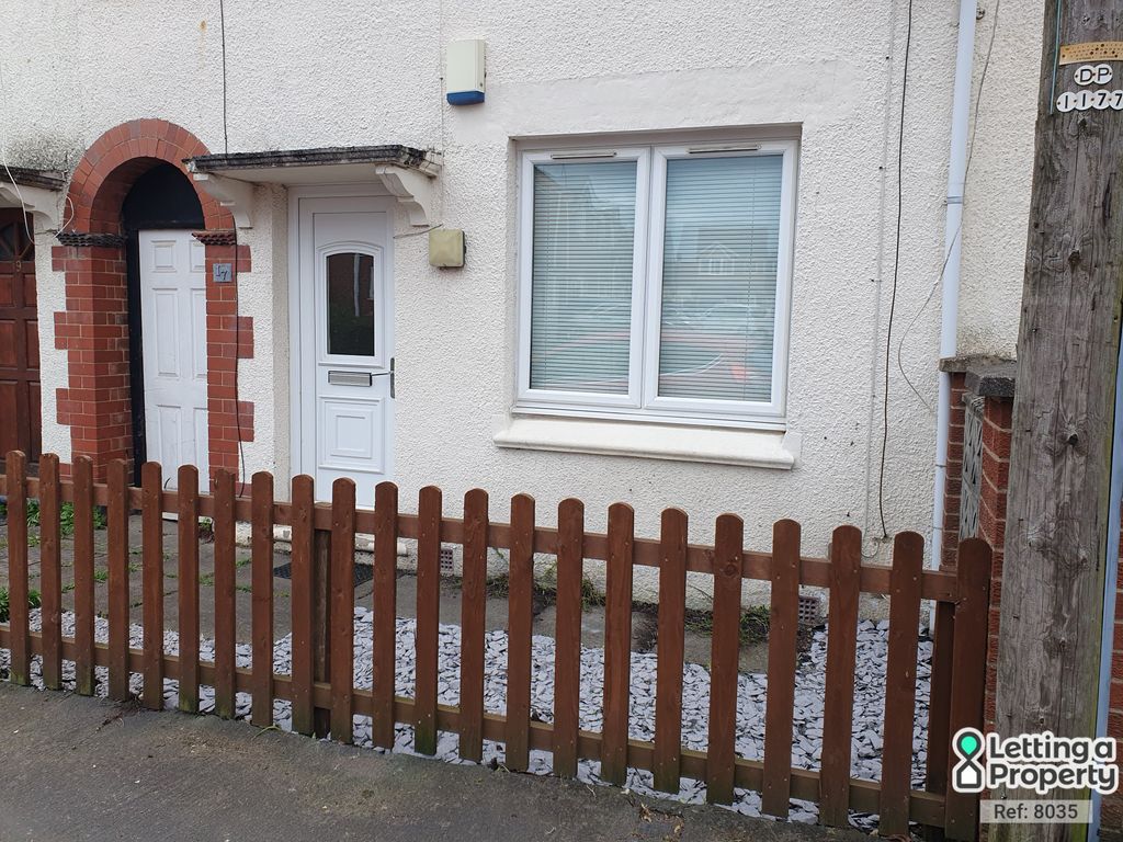 Property photo 2 of 25