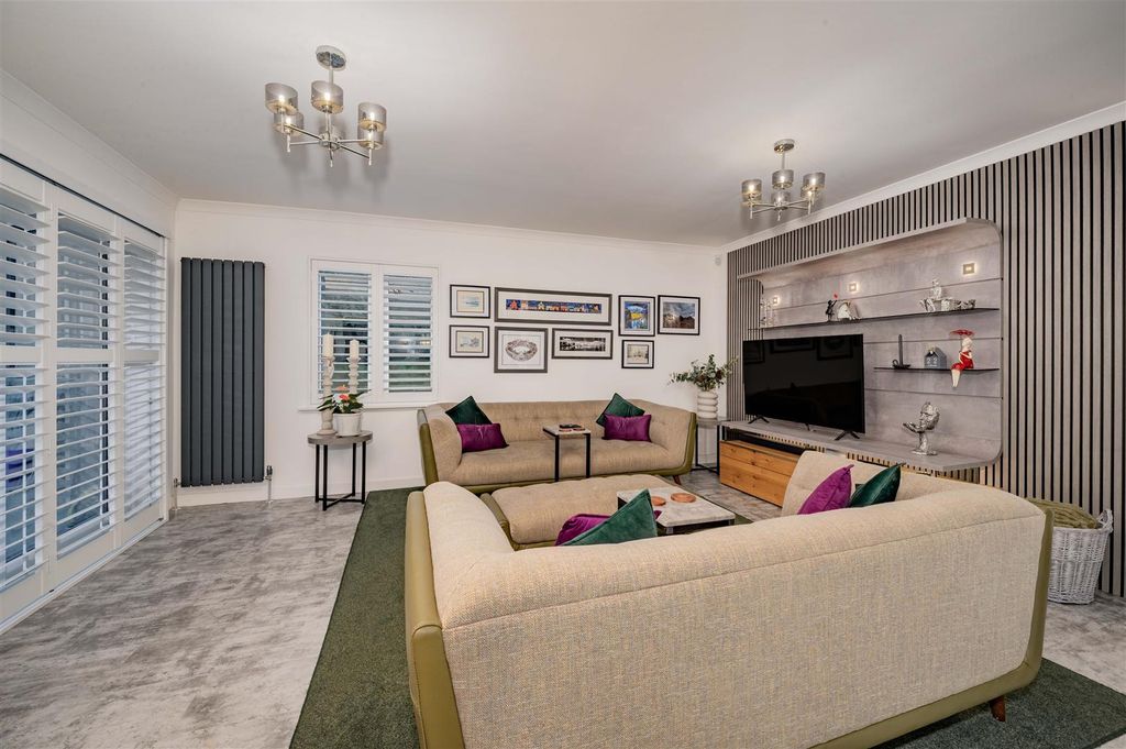 Property photo 3 of 24 1 Taypark Dundee Road Bf Edits-1.Jpg