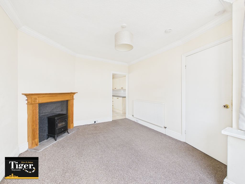 Property photo 2 of 13 Cam03440G0-Pr0279-Still005