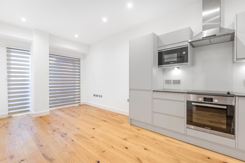 Property photo 1 of 11 Kitchen