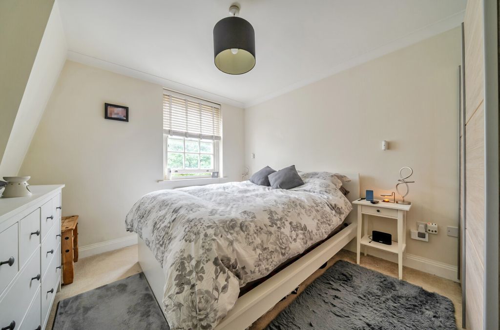 Property photo 2 of 14 1407914-15-69808A...