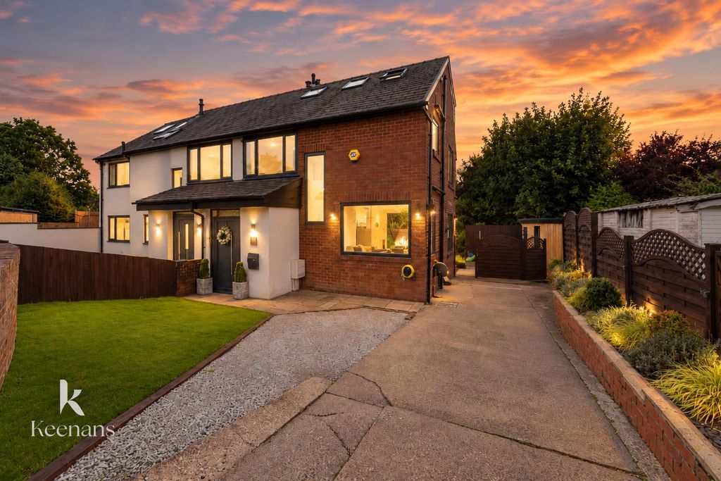 Property photo 1 of 34